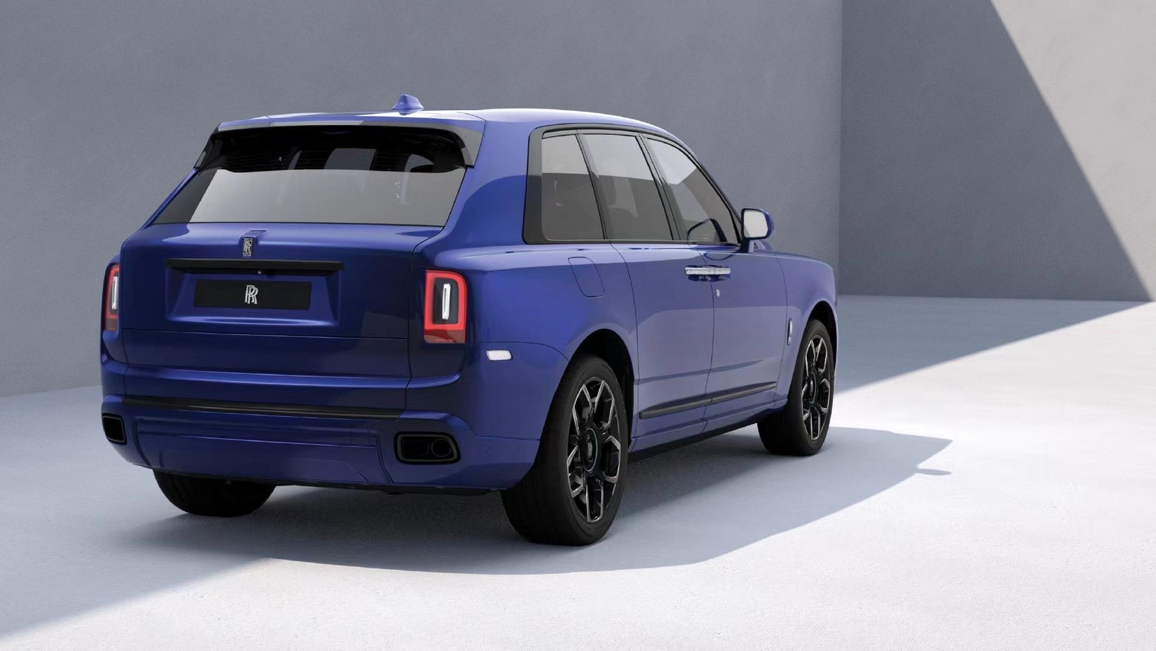 平行进口劳斯莱斯库里南bb版