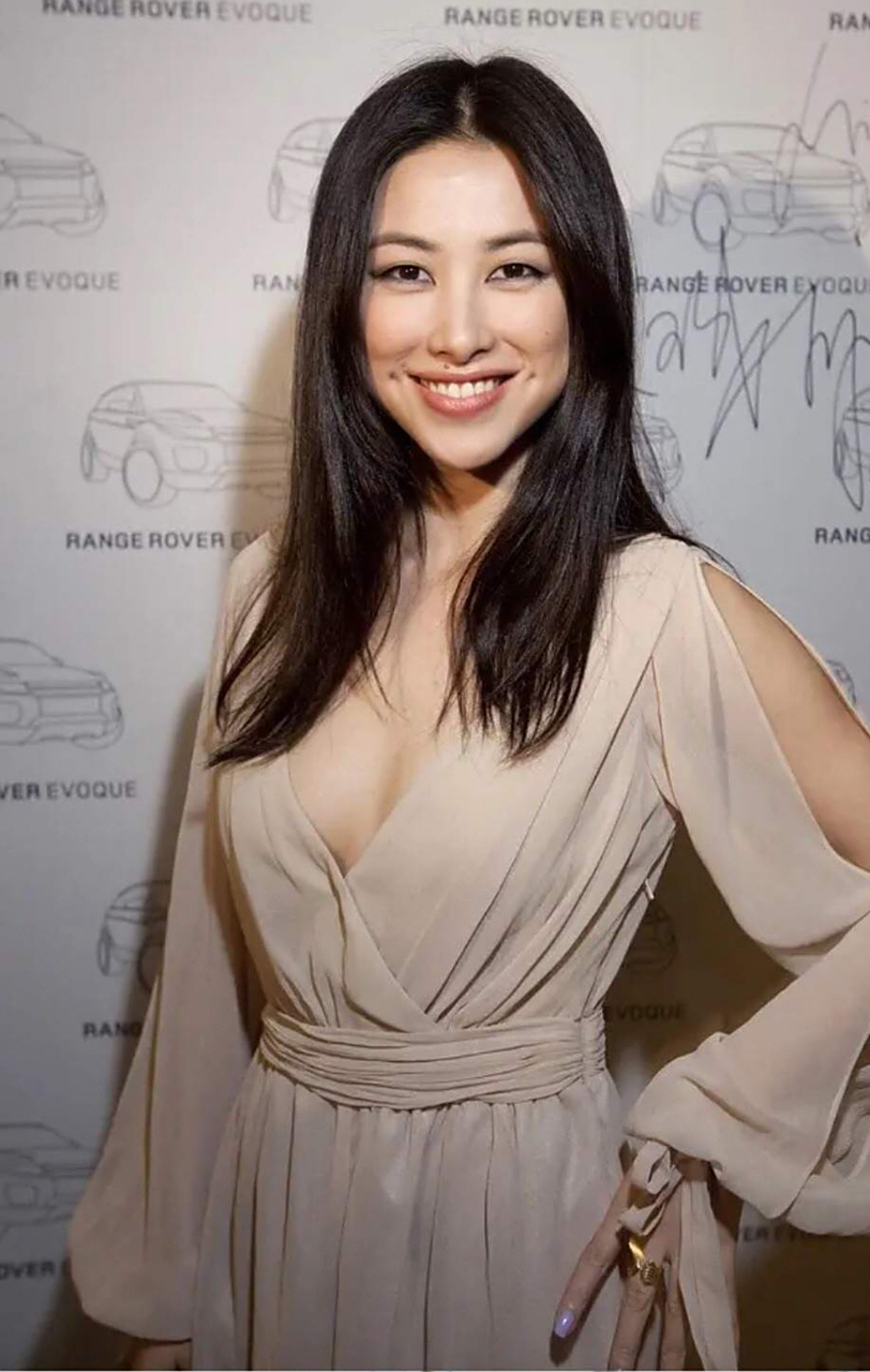 朱珠的颜值可谓是天生丽质,被誉为世界级美女之一.