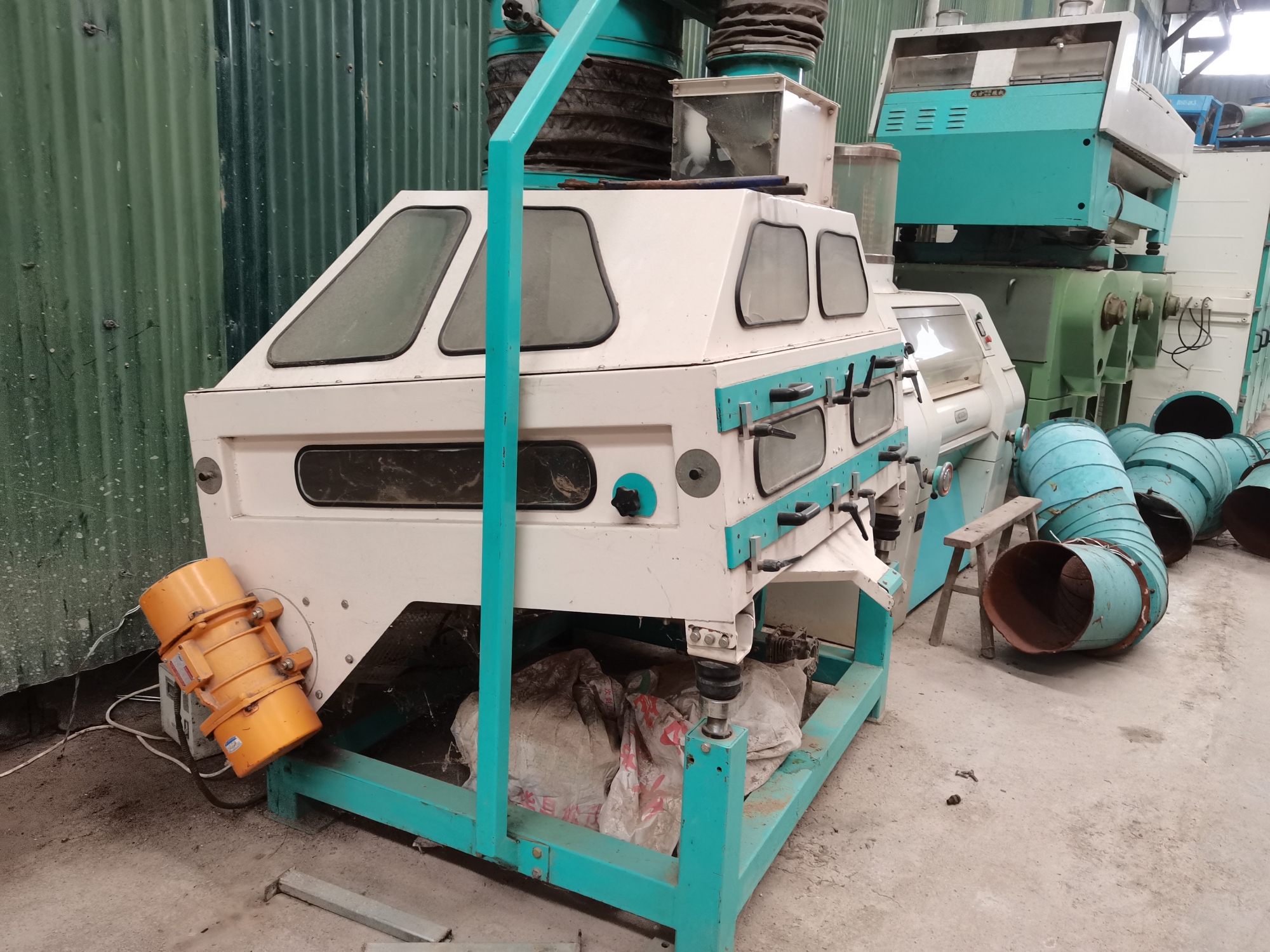 处理二手面粉机设备