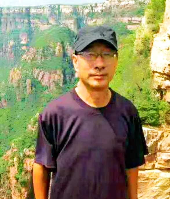 井陉画家李怀柱