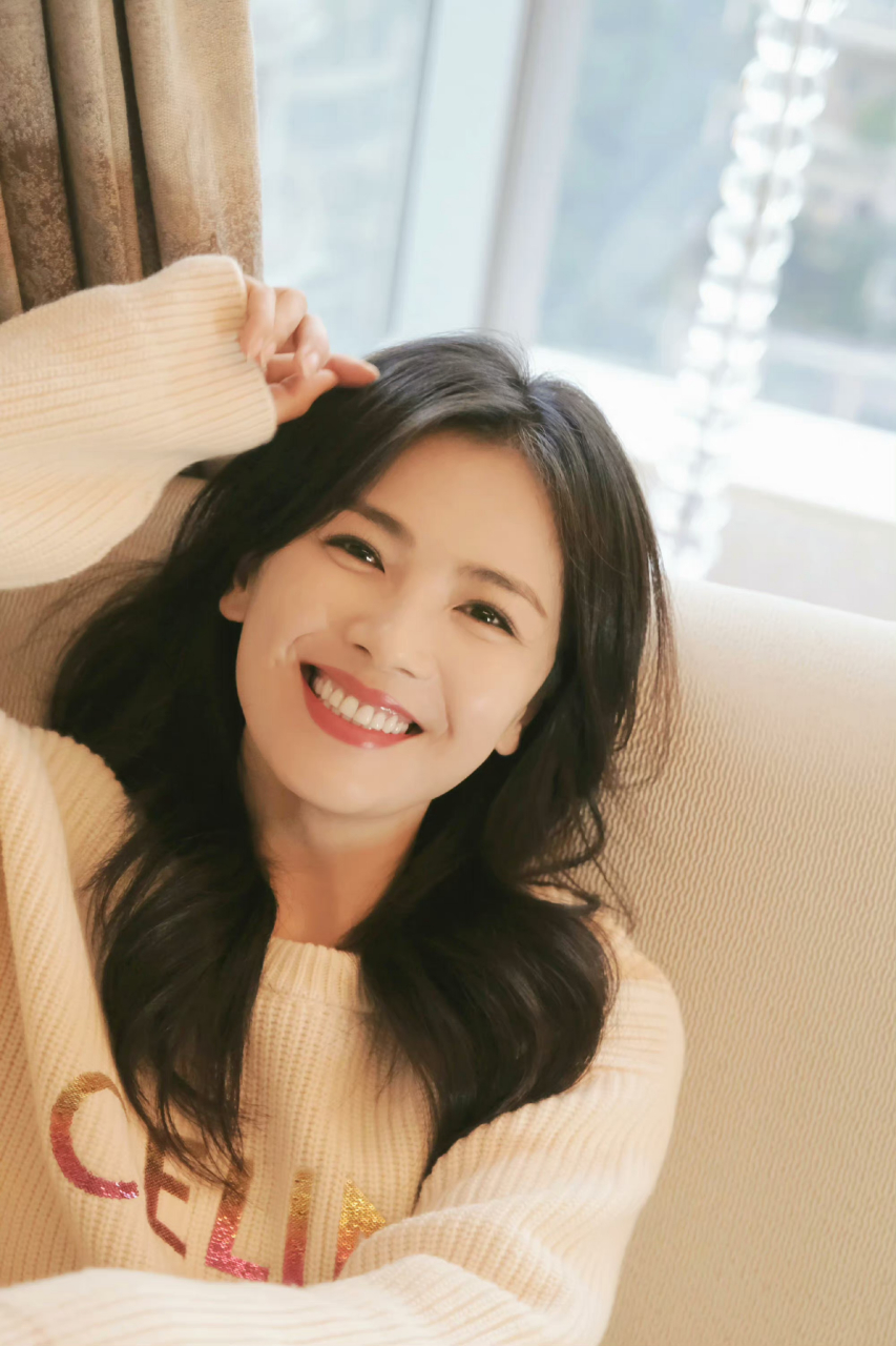 美女# 刘涛毛衣穿搭恰到好处