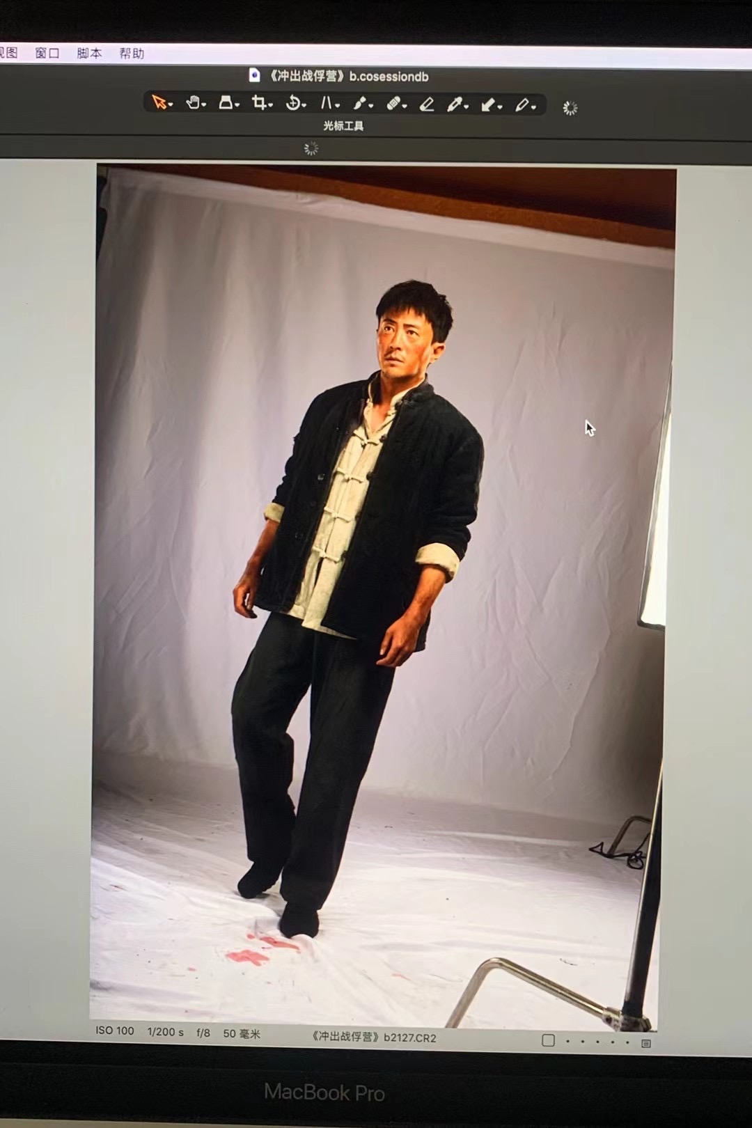 王铭电影1944冲出战俘营导演刘轩狄李东学王铭主演