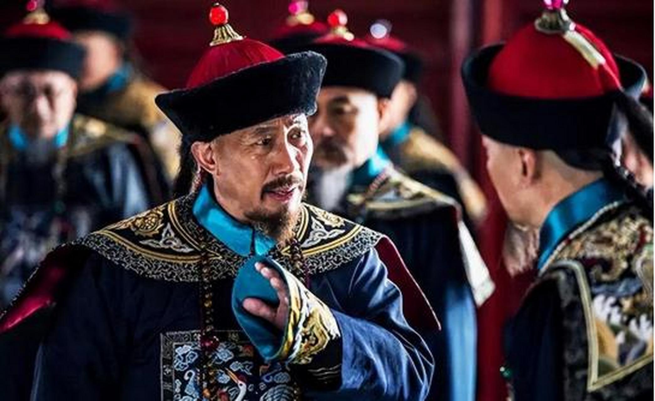 1737年的一天,乾隆收到了刘统勋关于菜人的折子,震惊不已,当即就召集