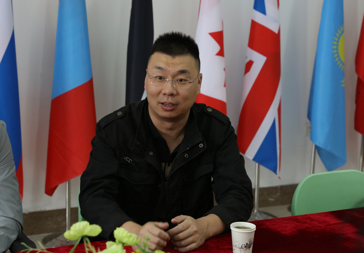 黑龙江省残联领导程晓飞同志访问哈尔滨石油学院外国语学院