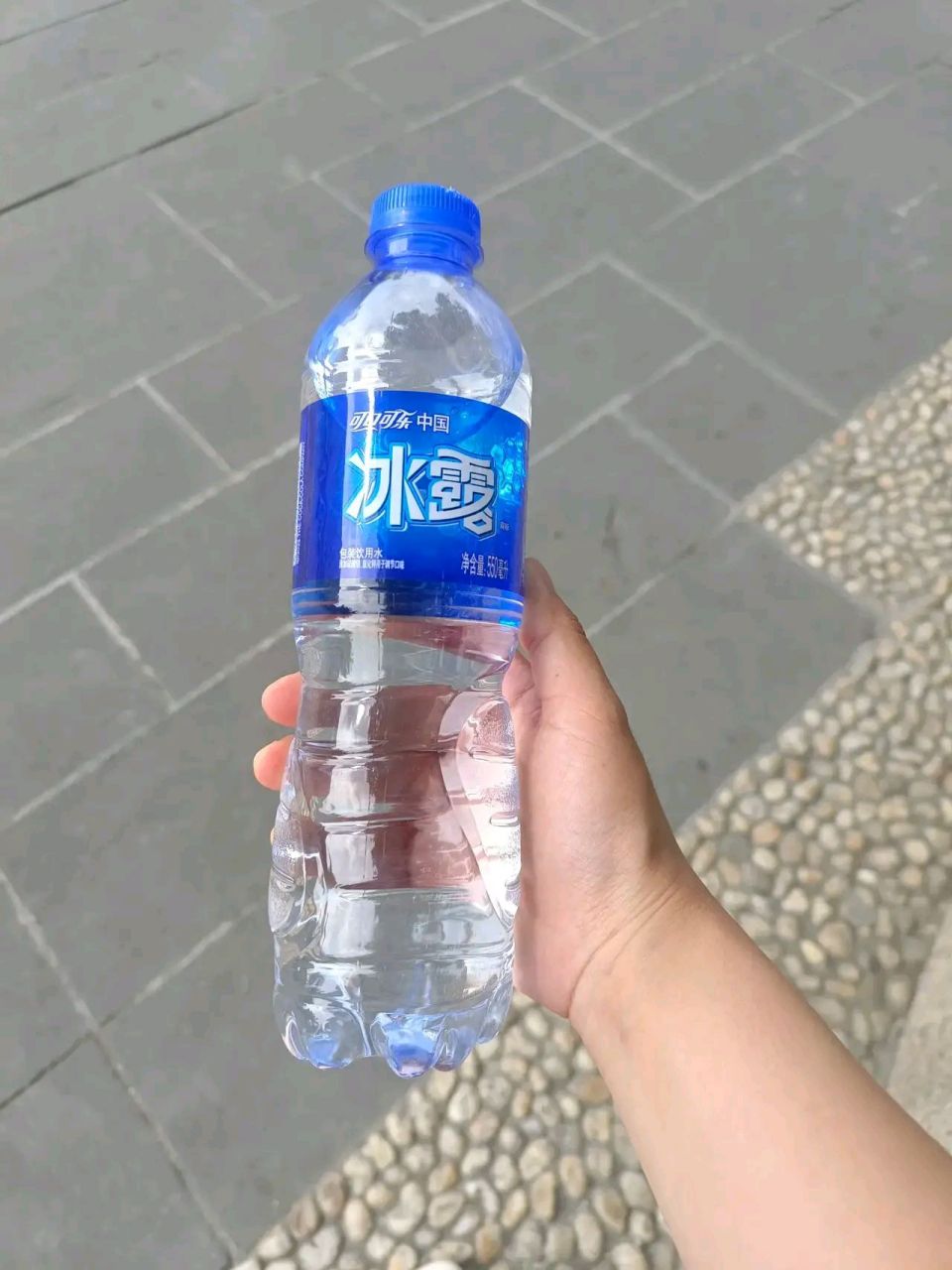 冰露矿泉水厂家图片