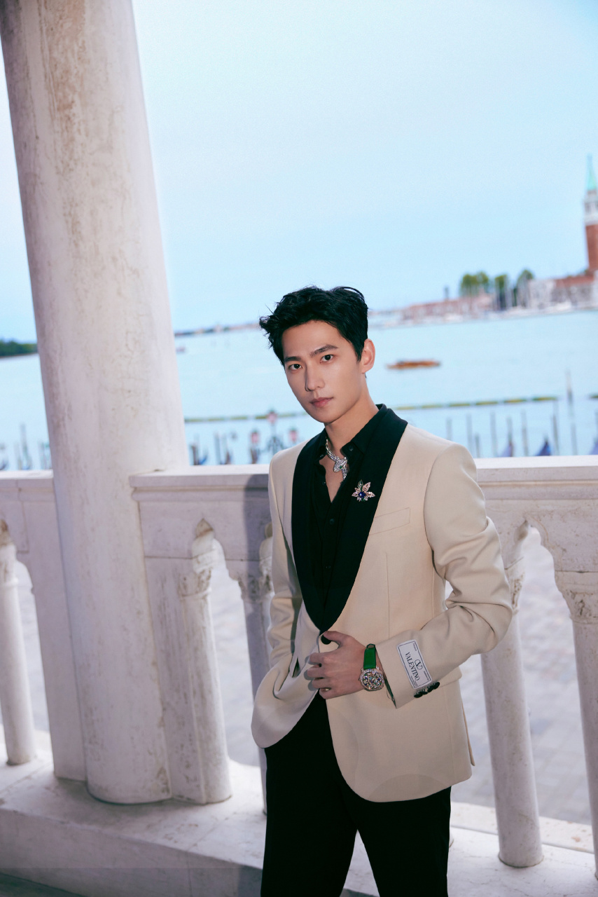 杨洋写真2