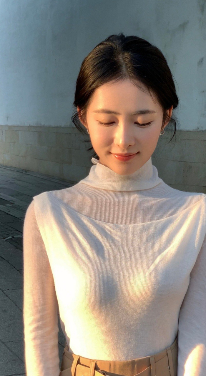 清秀典雅的美女～林晚儿