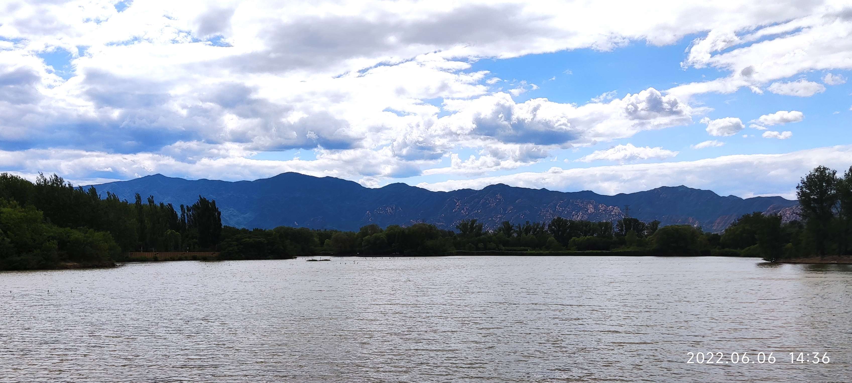 游览翠湖国家城市湿地公园