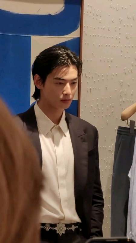 车银优香港迪奥活动路透好立体的五官