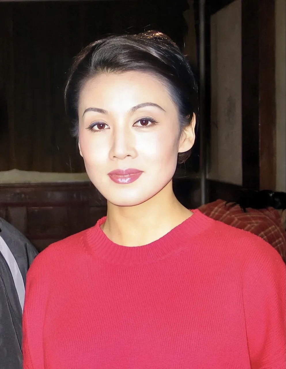 她,演过无数个黄梅戏经典剧目,其中《女驸马》是她的代表作