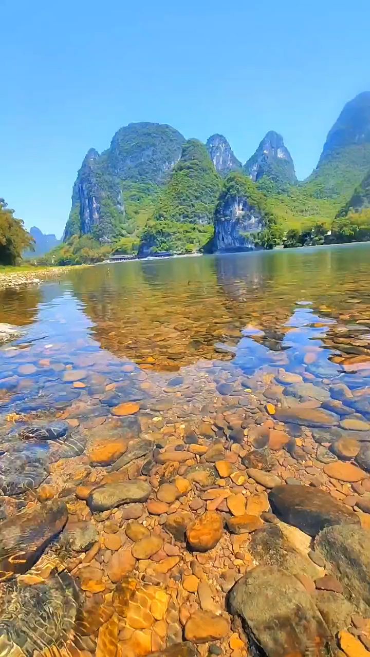 桂林,清澈见底的漓江