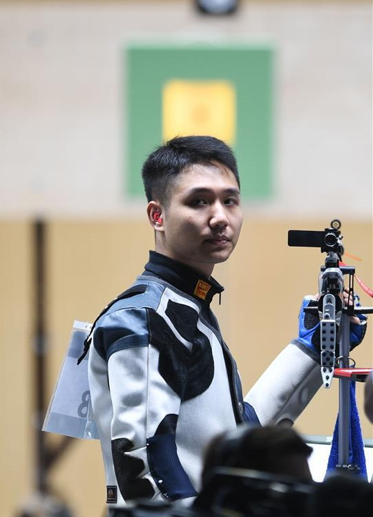 杨皓然