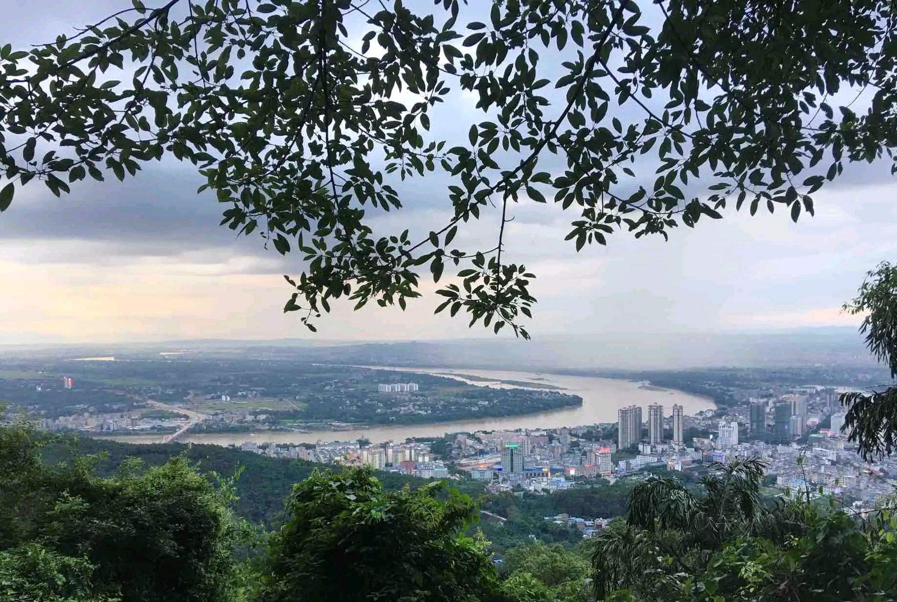 廣西桂平西山風景區