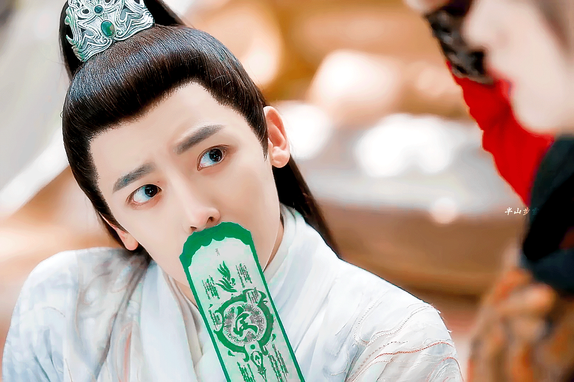 奶萌奶萌的天曜和硬朗帅气的天曜都是侯明昊在同一时期演的,除了妆造