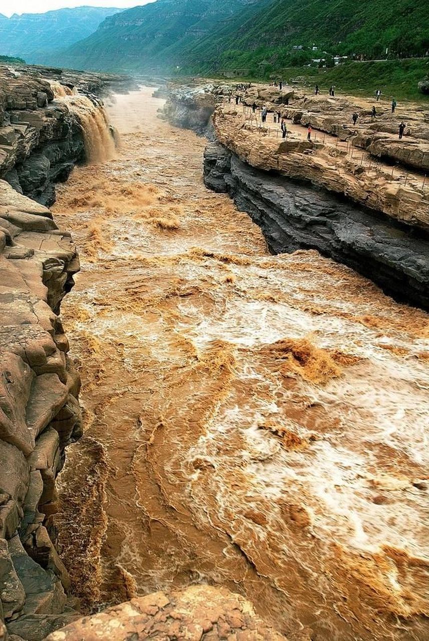 长江黄河不会倒流  大自然永恒的规律,如同生命的奔腾不息,给予我们
