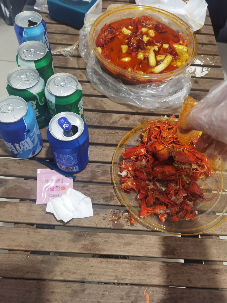 孤独就应该有孤独的样子,比如怎么一个人吃夜宵