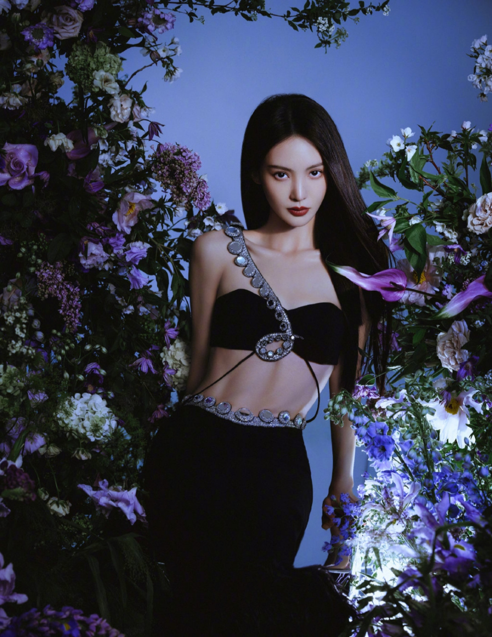 金晨看见你的马甲线了,还看见你的腹肌了,你太美了,看你的身体就像缠