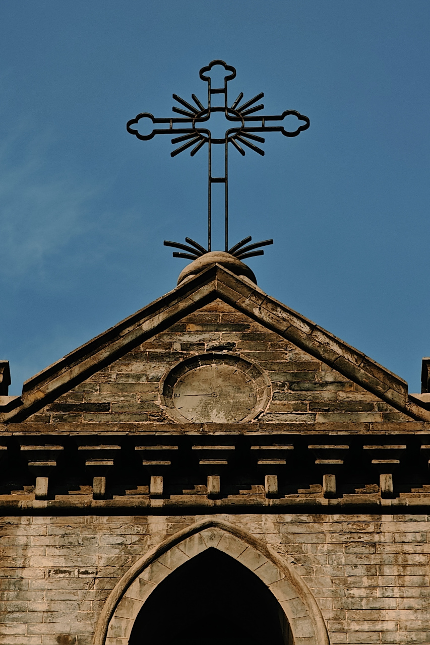 太原万寿宫基督教堂 1900年,山东的张天俊,张天杰两兄弟,因饥荒不得已