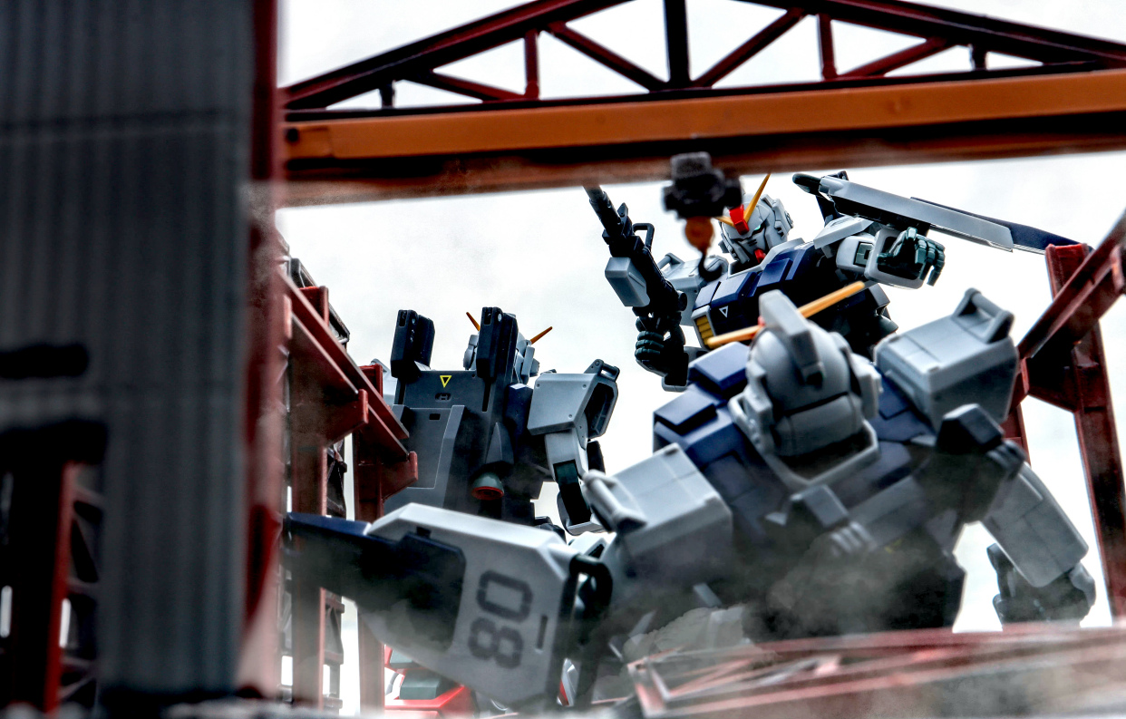 模型欣赏:陆战高达战斗场景欣赏