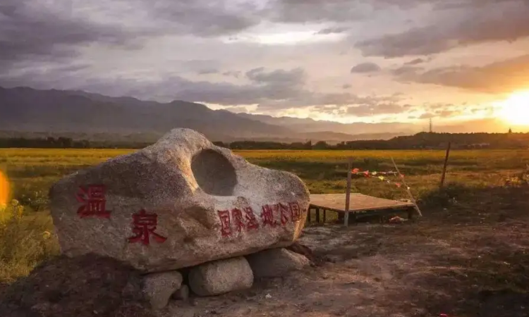 新疆温泉县旅游景点