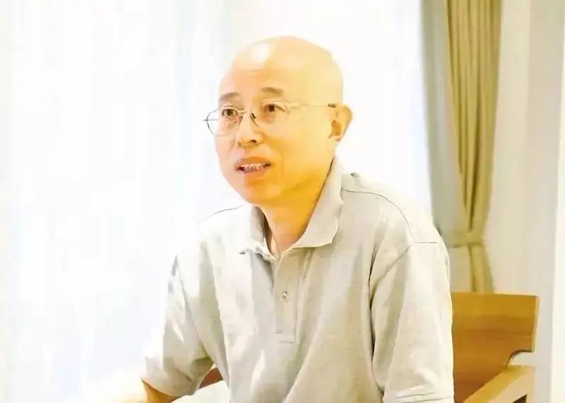 著名中药学专家梅全喜,研究艾叶数十载,被业界称为"艾叶之父"