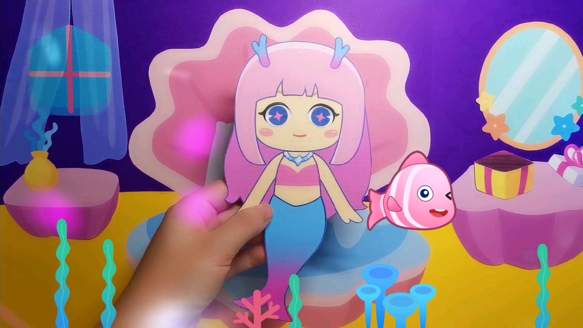 人鱼公主悦悦的神奇礼物,用3个5能画出什么简笔画?