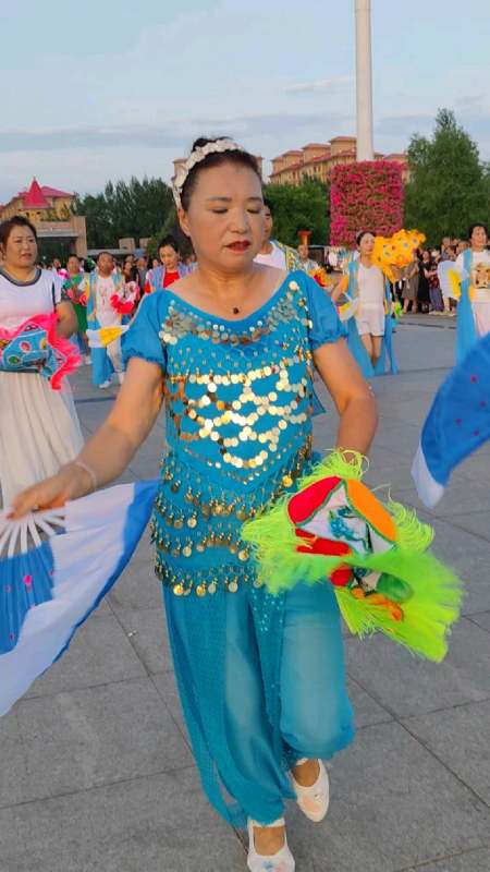 黑龙江省绥化市望奎县植物园秧歌-度小视