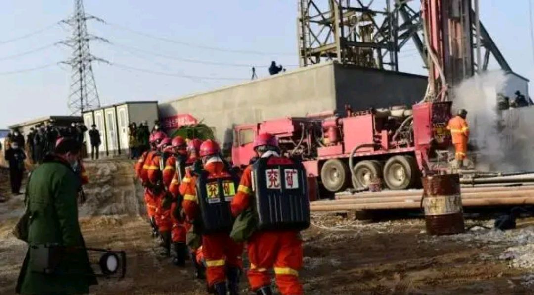 山东烟台金矿爆炸,22人被困,有4人受伤,10人下落不明