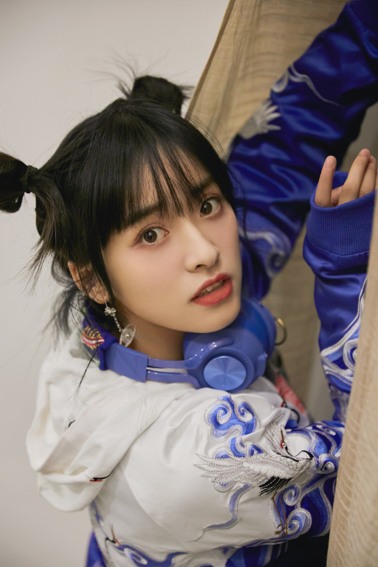 "美少女"沈月:甜美可爱,青春靓丽