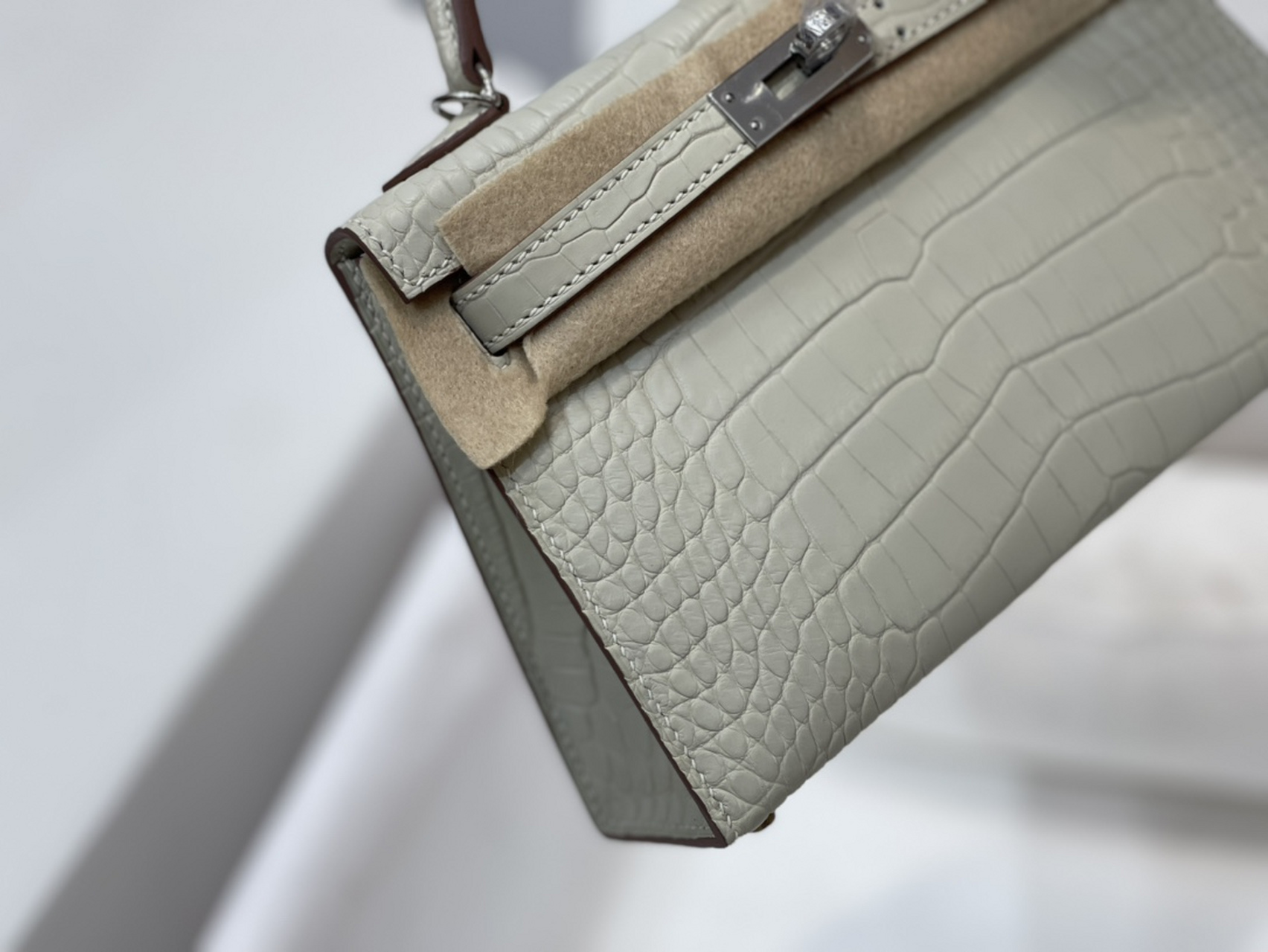 95新出一枚银扣 kelly mini 二代19cm.