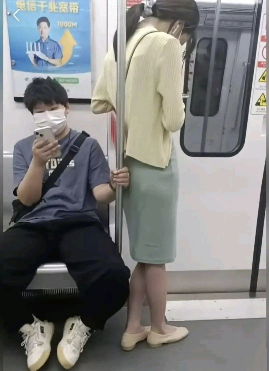 你懂我的图谋不轨,我懂你的故作矜持[滑稽][滑稽]