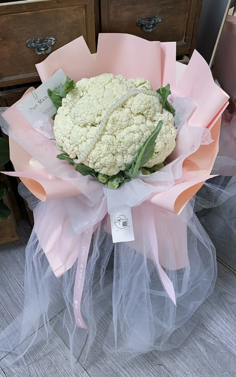 网友:三八女神节,敢不敢给你的老婆送这样的一束菜花