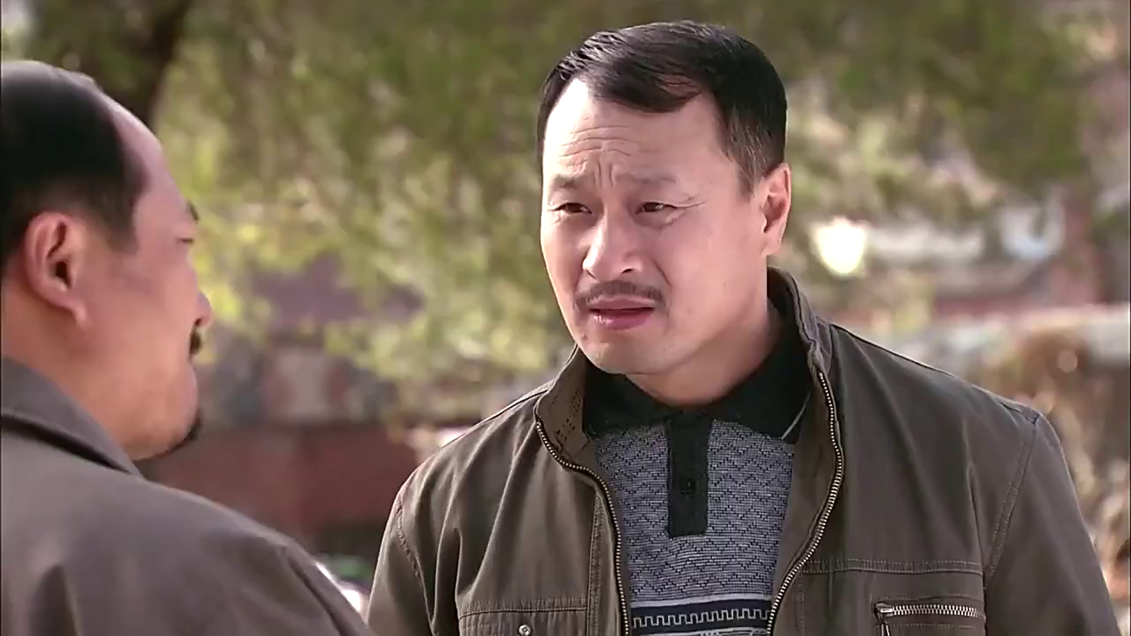 《乡村爱情》中,由于谢广坤的无理取闹,多次被亲家王老七"暴揍",作为