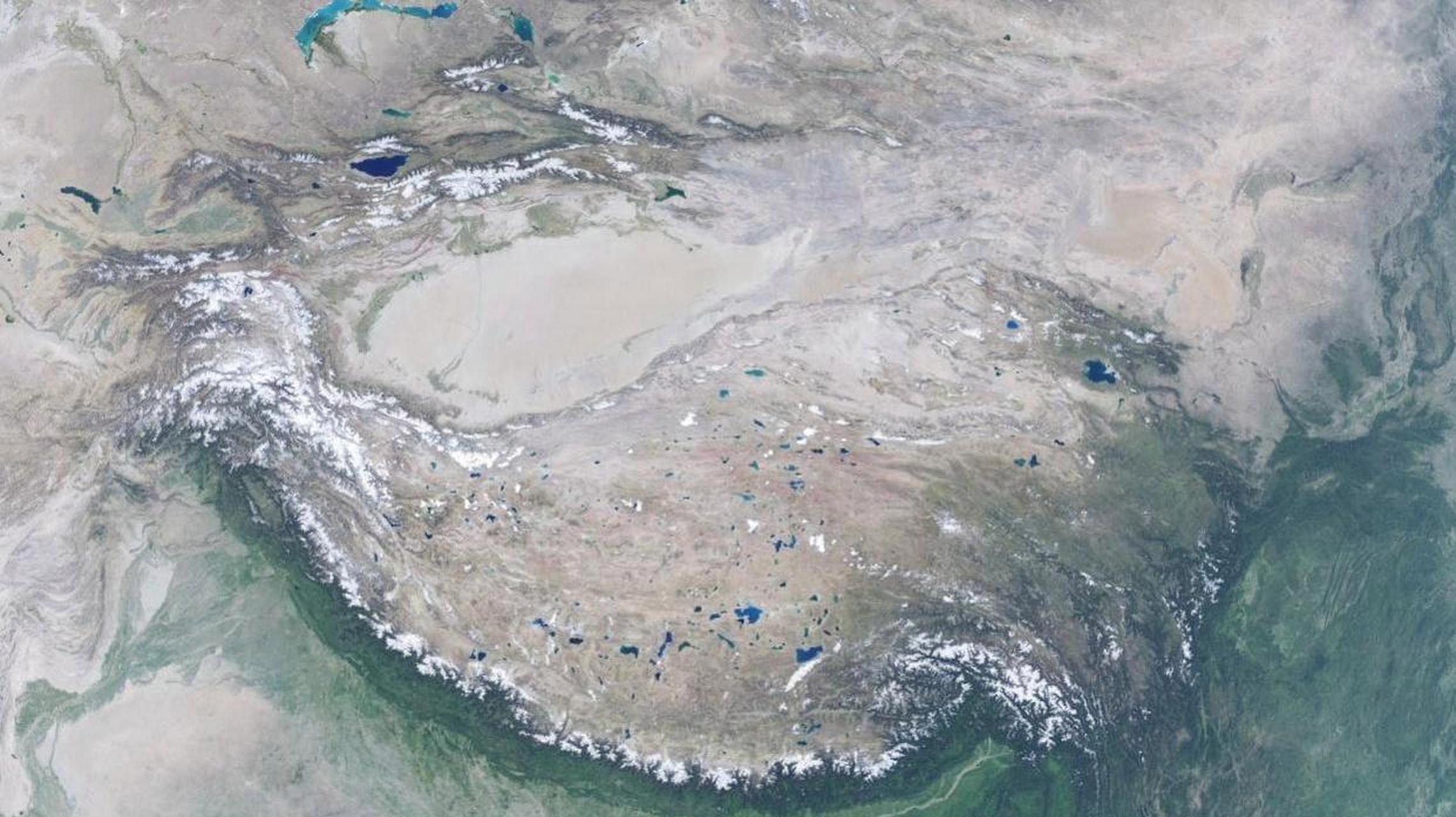 看到这张青藏高原地形图,你就会明白为什么唐朝可以灭突厥,薛延陀,高