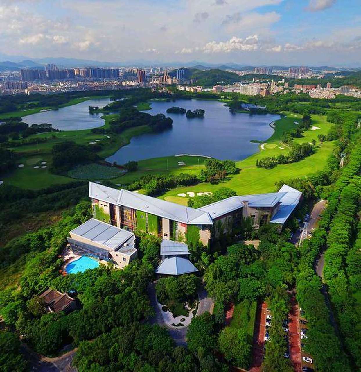 2万平方米,并且酒店餐饮