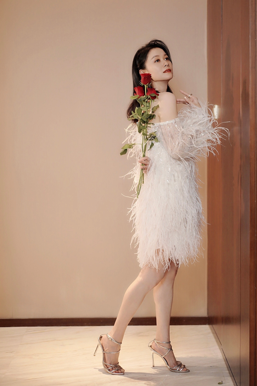 倪虹洁  美腿玉足合集