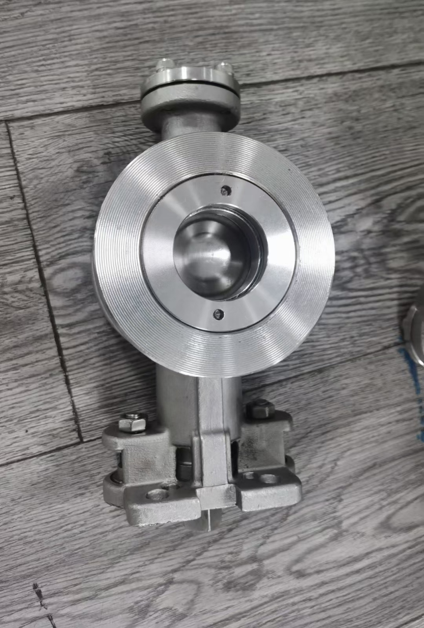 噪音和振动:v型球阀的内部设计导致其产生噪音和振动,特别是在加速