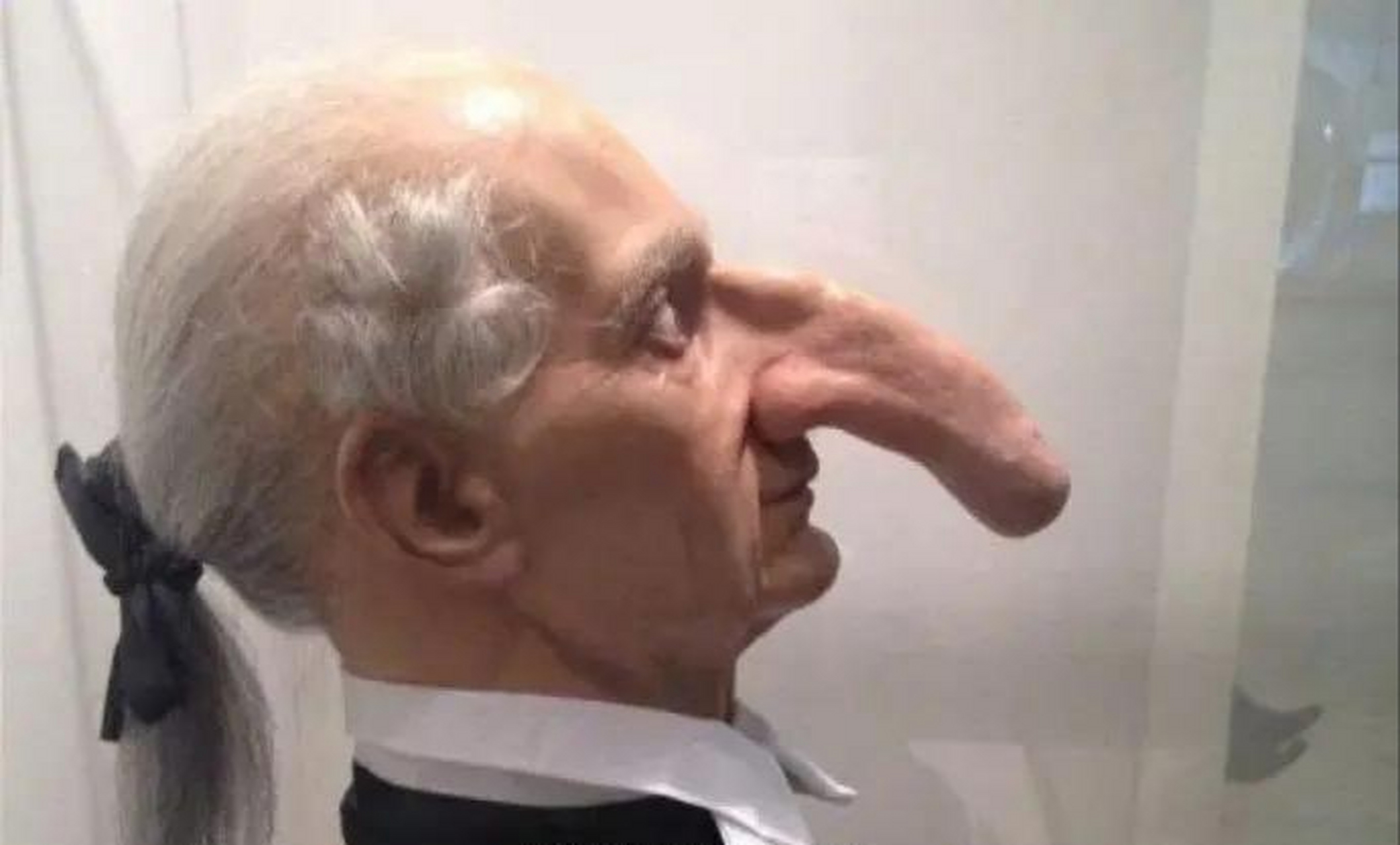 世界上鼻子最长的人,是18世纪英国一个马戏团的杂耍演员托马斯·韦德