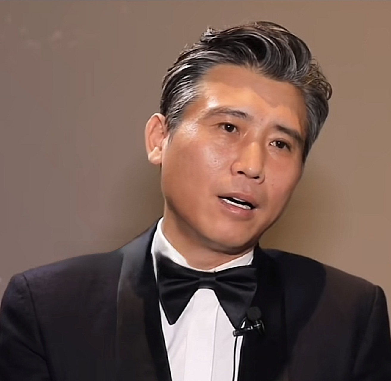 我觉得李乃文演的于和伟深入人心[尬笑][尬笑]