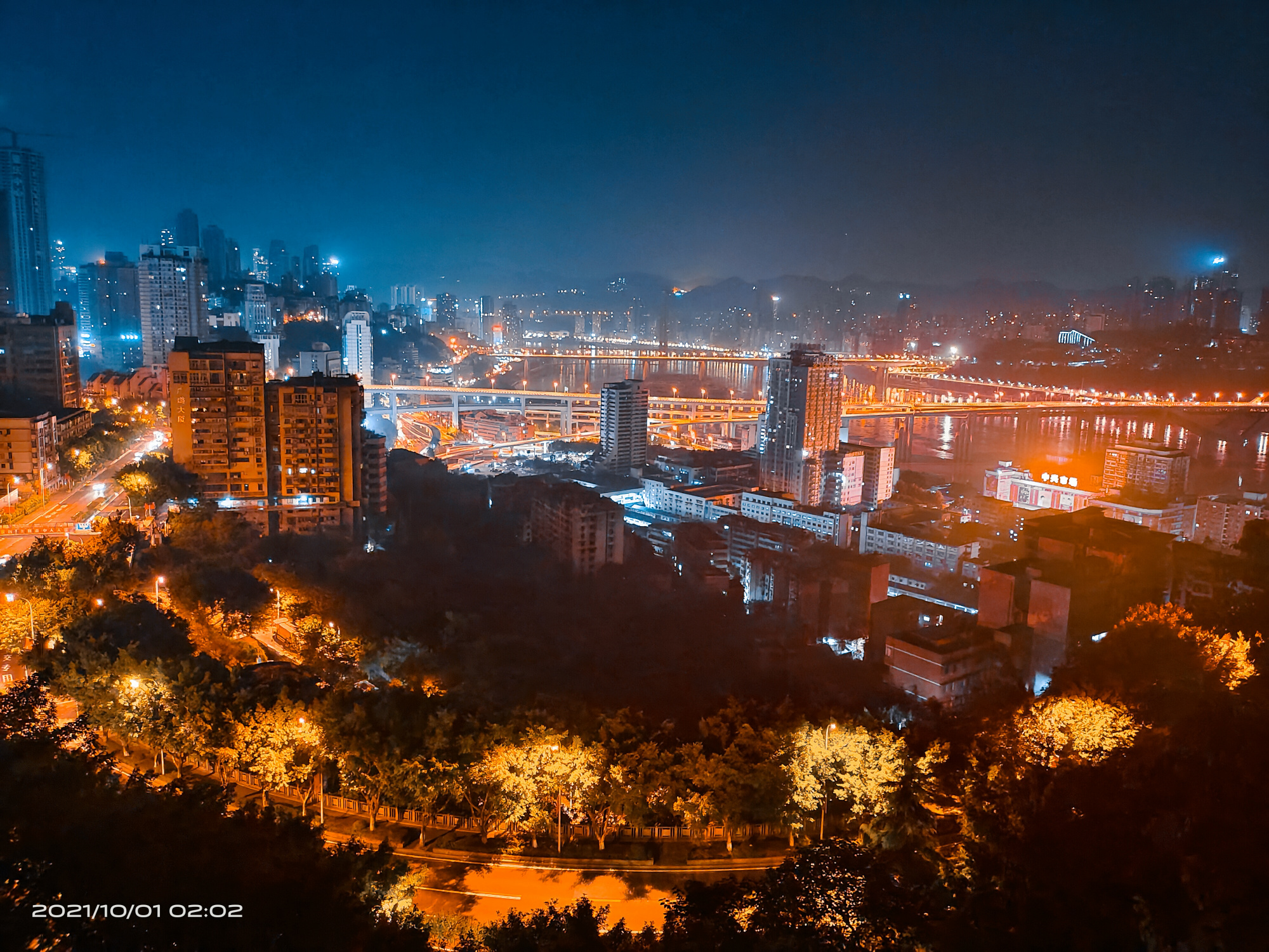 重庆鹅岭二厂的夜景