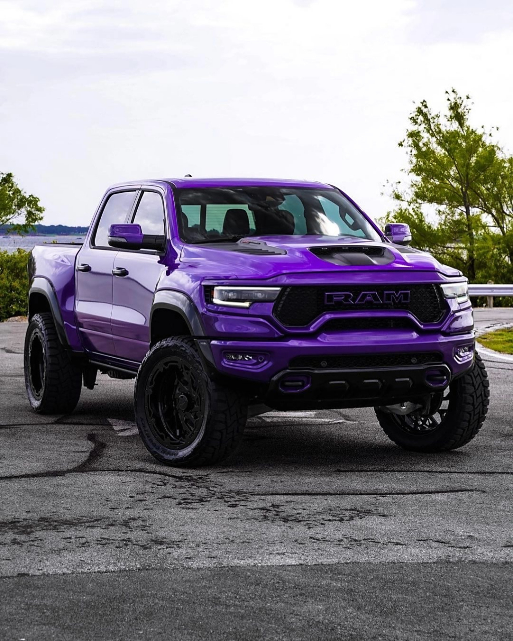 道奇ram 1500 trx霸王龙#道奇霸王龙# #皮卡改装