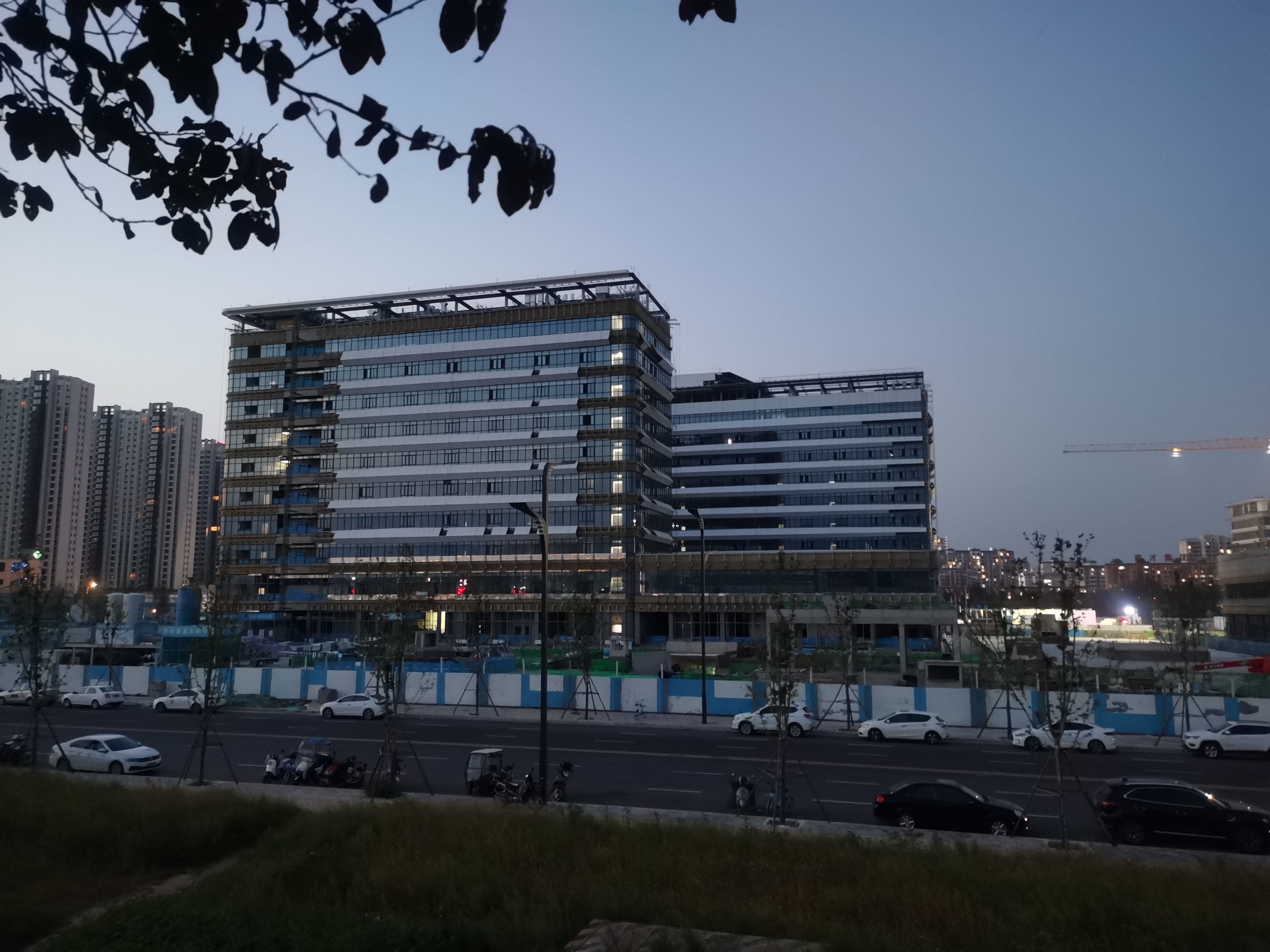 宝鸡市中心医院陆港新城院区建设进展顺利,将于明年建成投用