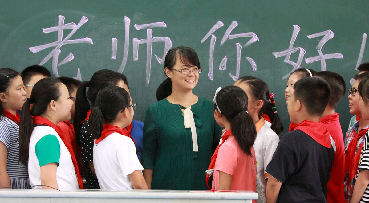 老师必须参加期末考试,还要一年两考,你还愿意做老师吗