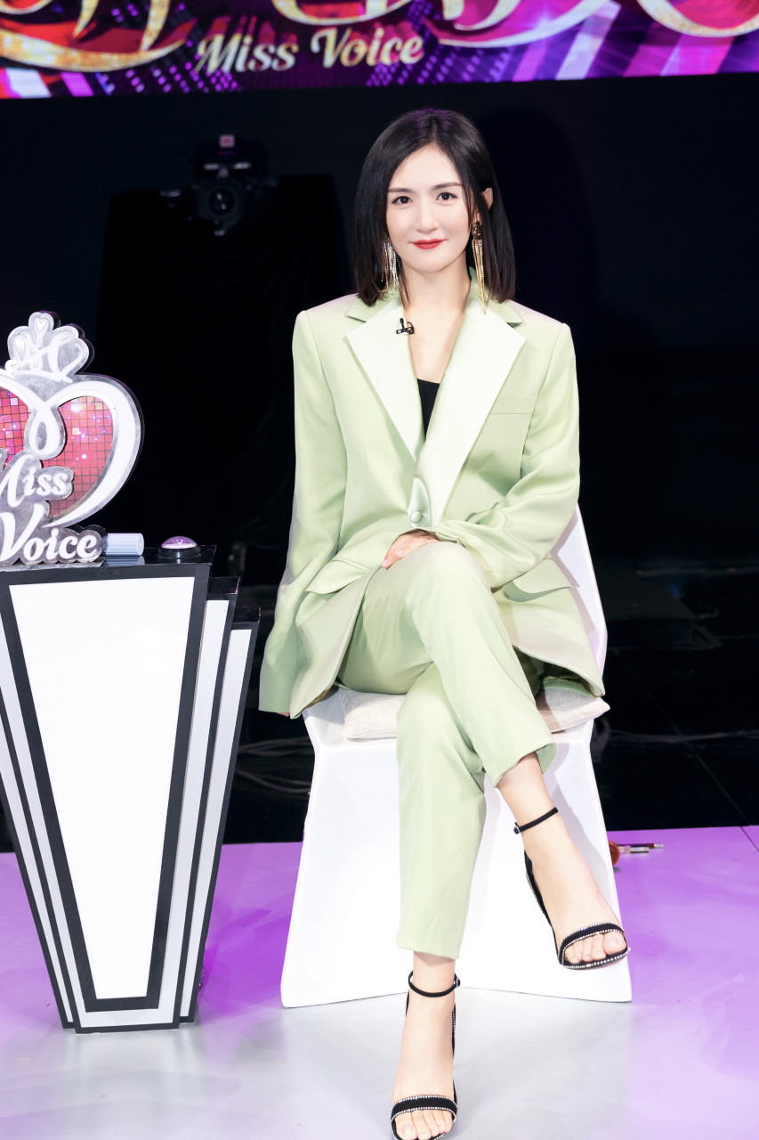 谢娜  美腿玉足合集