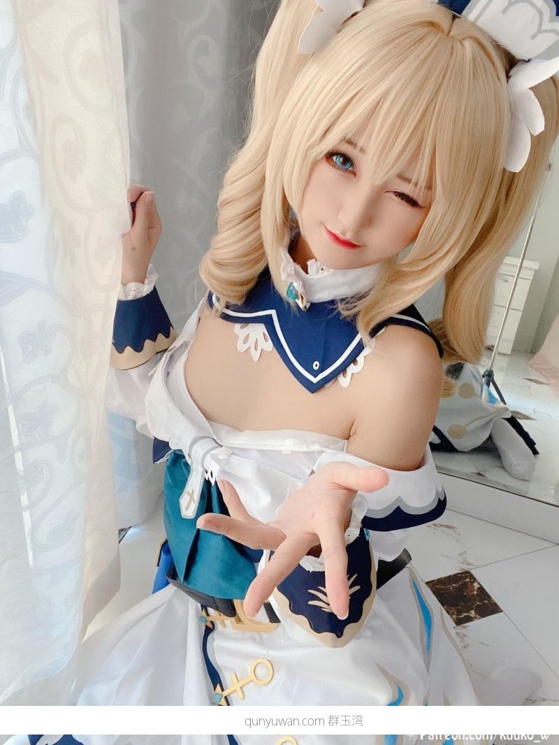 越南妹@kuuko w Babara Pure selfie [34P/122MB]