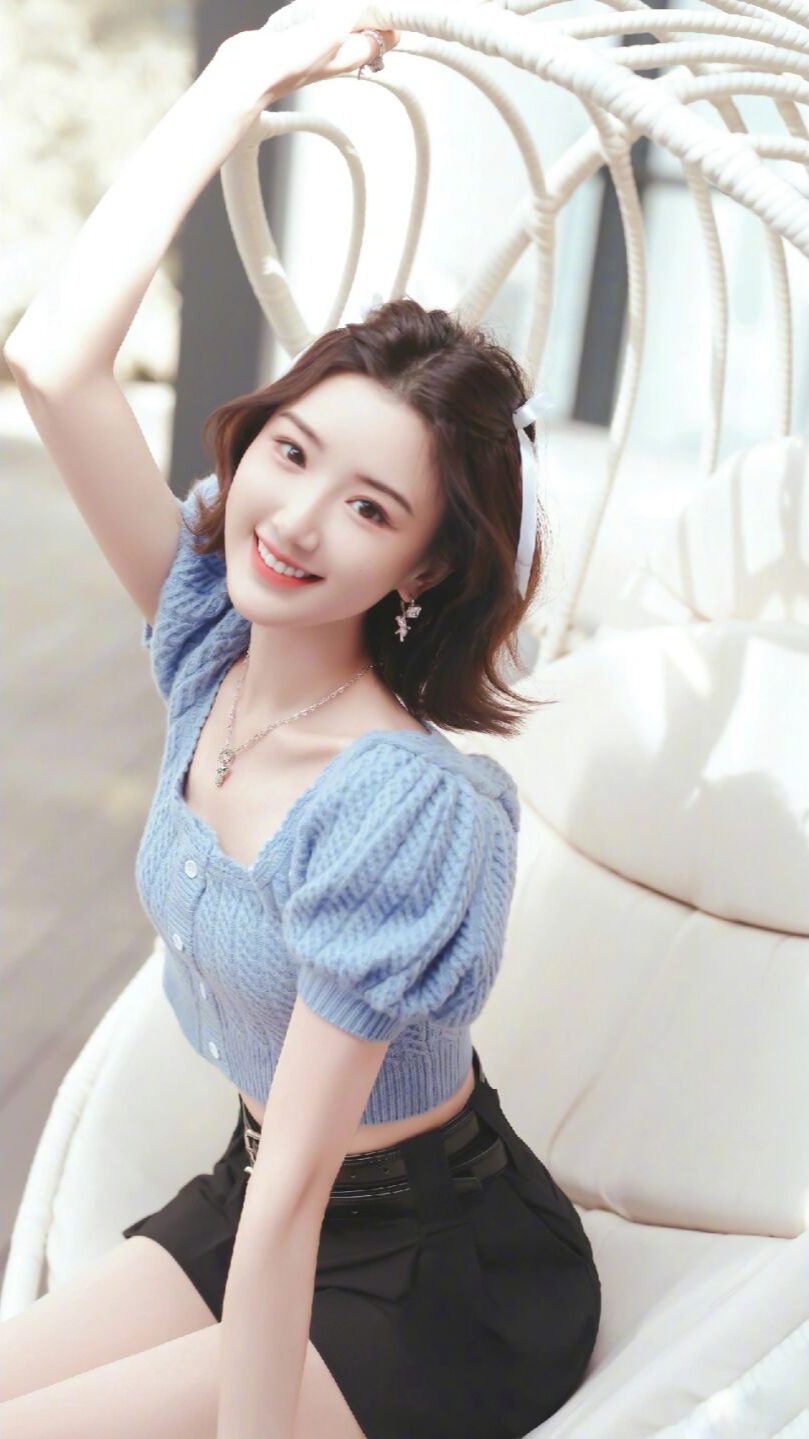 美女壁纸第194期—毛晓彤