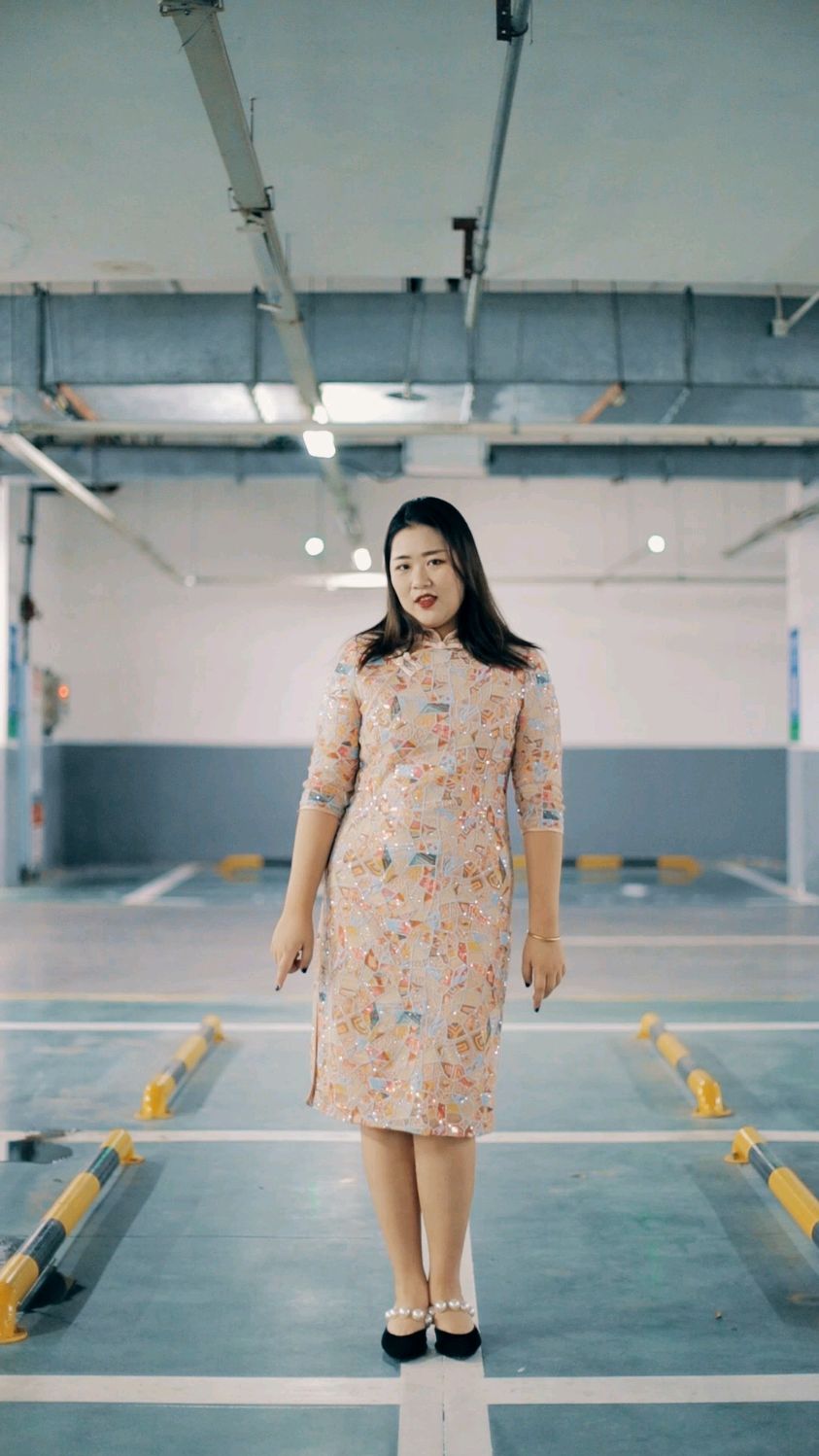 旗袍 胖女孩们真的要尝试一次旗袍,不然你自己都不知道自己有多 !!