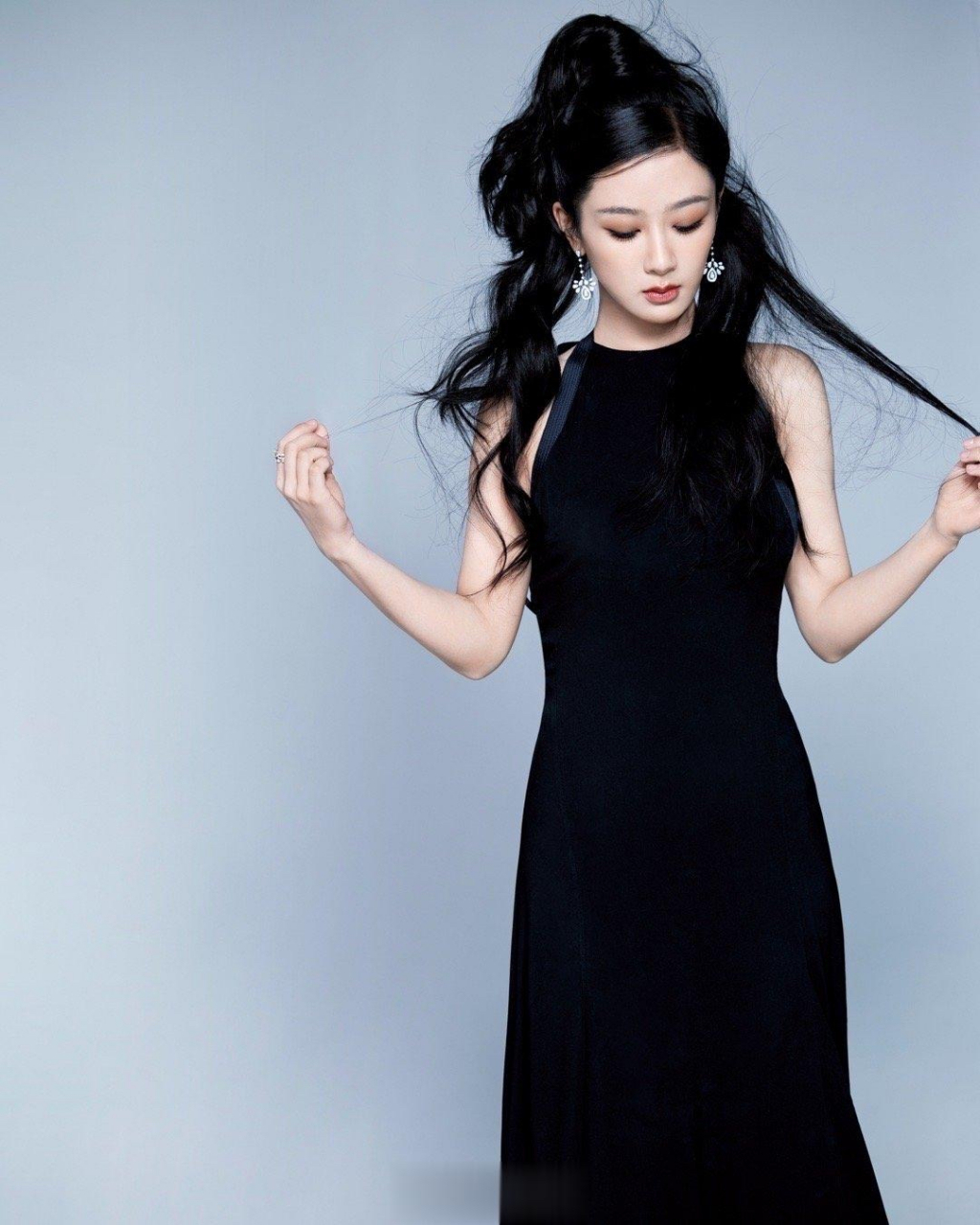 杨紫的一字带玉足可不多见哦,好好品味吧[色][色][舔屏][舔屏][心]