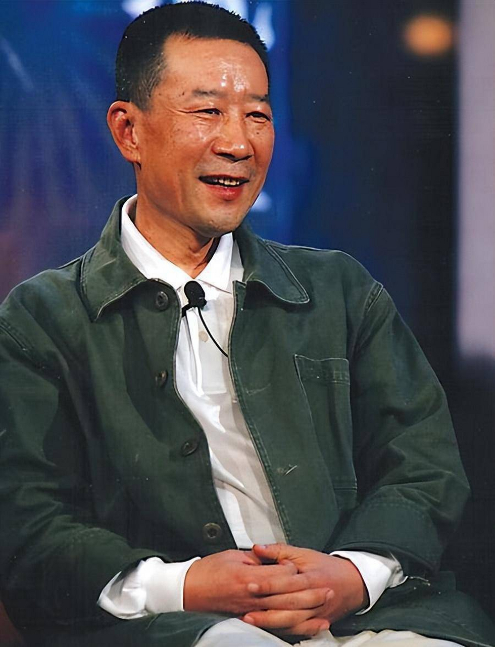 李雪健,1954年2月20日出生于山东省菏泽市巨野县,毕业于空政文工团