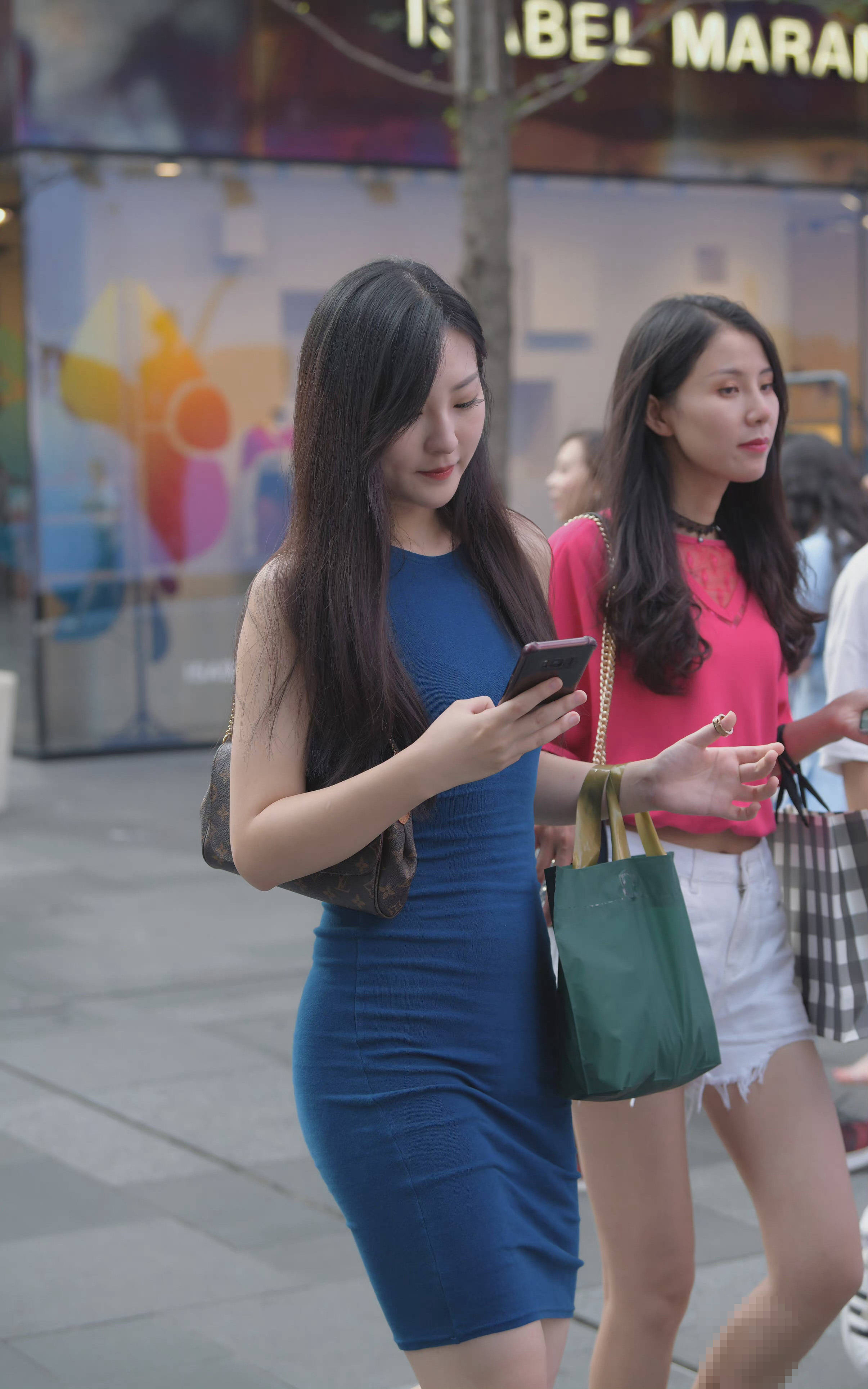 性感输给了自由？？？？？？中海亵服行业狂飙